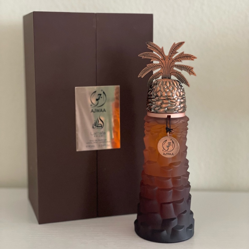 Ajwaa Lattafa Women's Perfume 90ml in a box